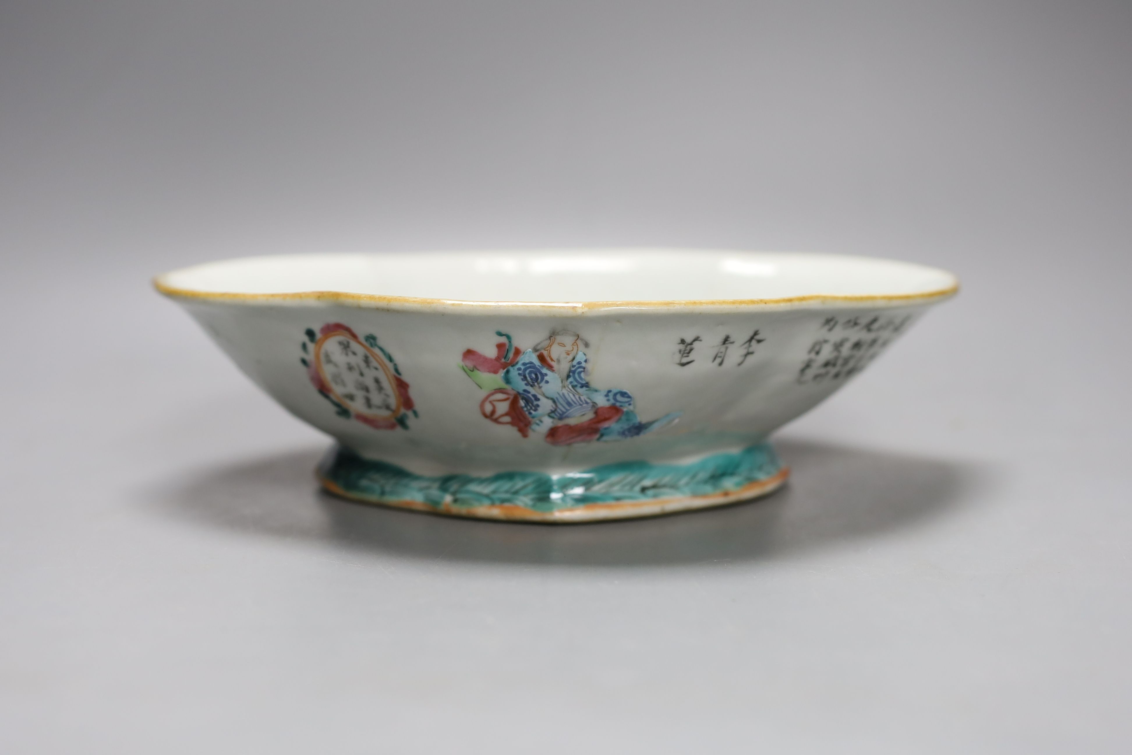 A 19th century Chinese famille rose oval dish - 6.5cm tall